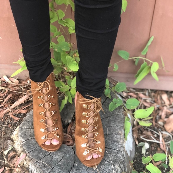 New Sexy Lace up Peep toe heel - Picture 4 of 6